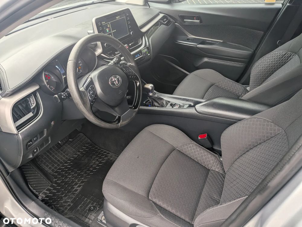 Toyota C-HR - 10