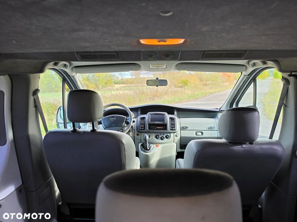 Opel Vivaro - 18