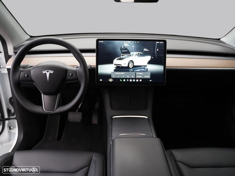 Tesla Model Y Standard - 3