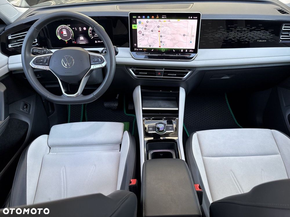 Volkswagen Tiguan - 10