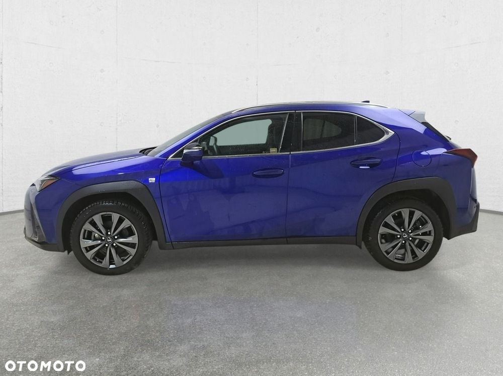 Lexus UX - 8