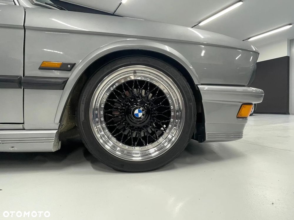 BMW Seria 5 M535 i - 21