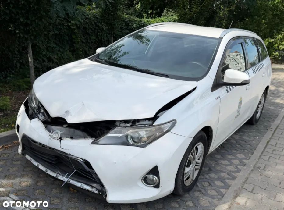 Toyota Auris - 2
