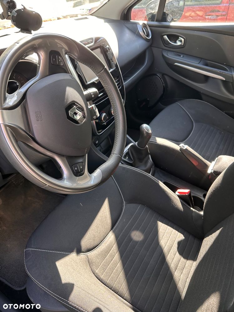 Renault Clio 0.9 TCe Limited - 10