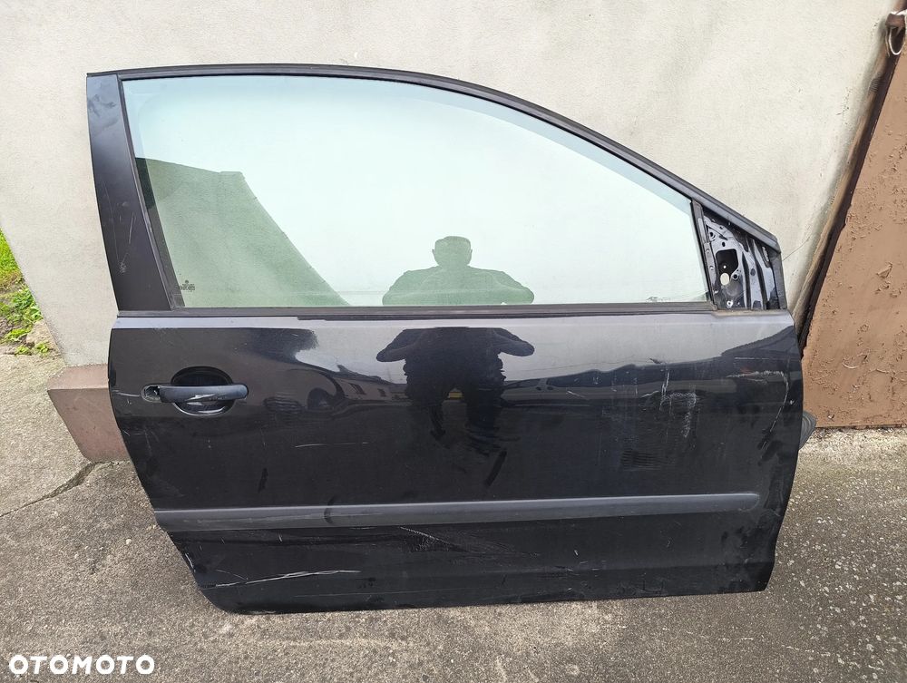VW Polo IV 9N drzwi prawe przednie - 1