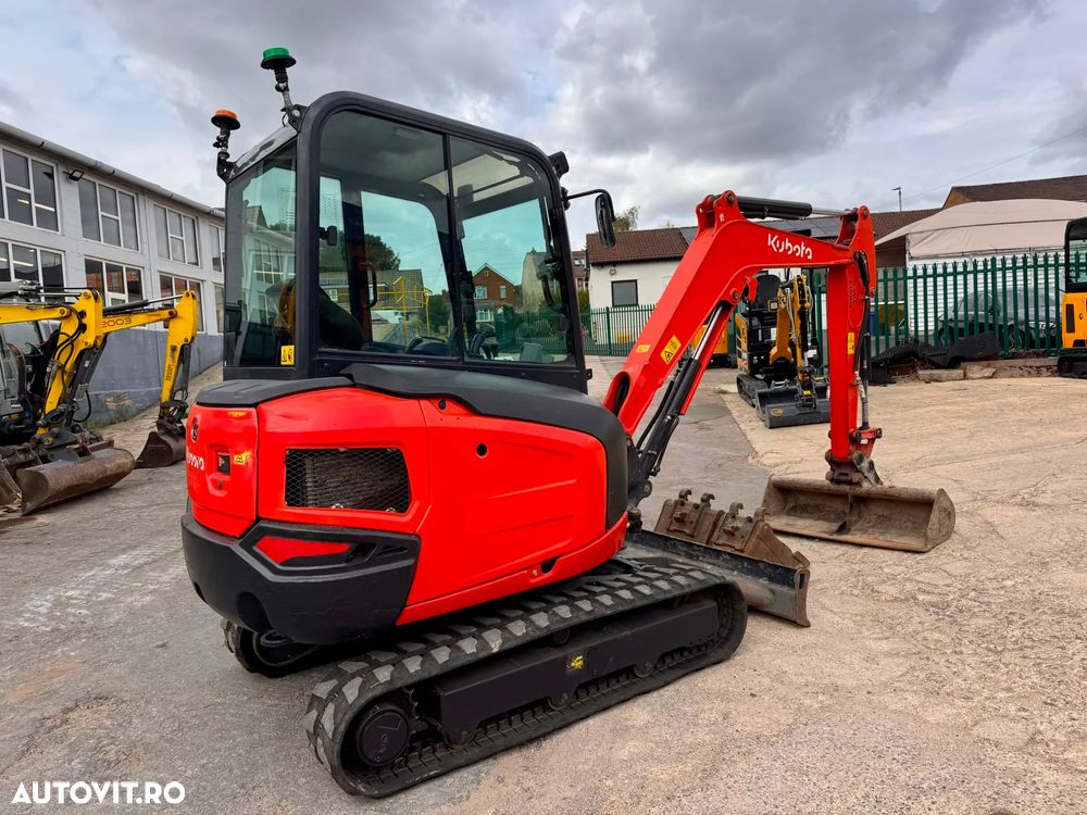 Kubota KX030 - 3