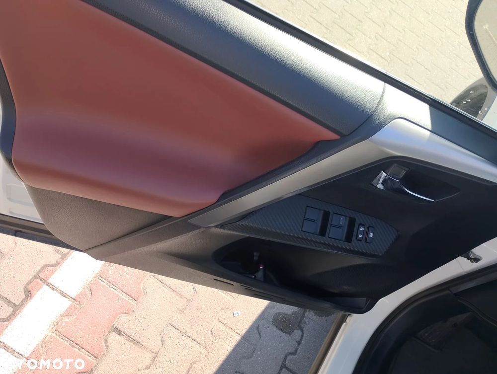 Toyota RAV4 2.0 Premium MS - 11