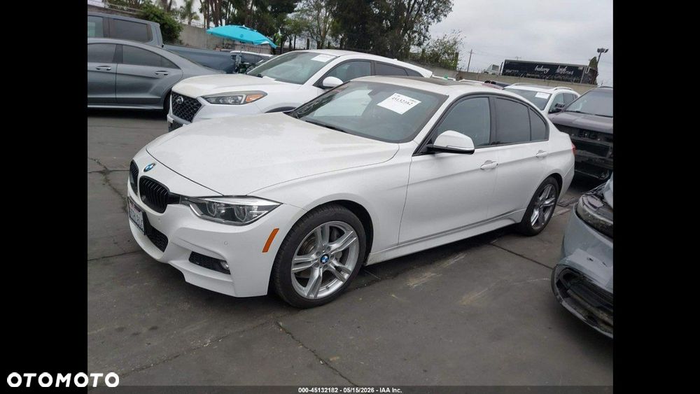 BMW Seria 3 330i M Sport - 1