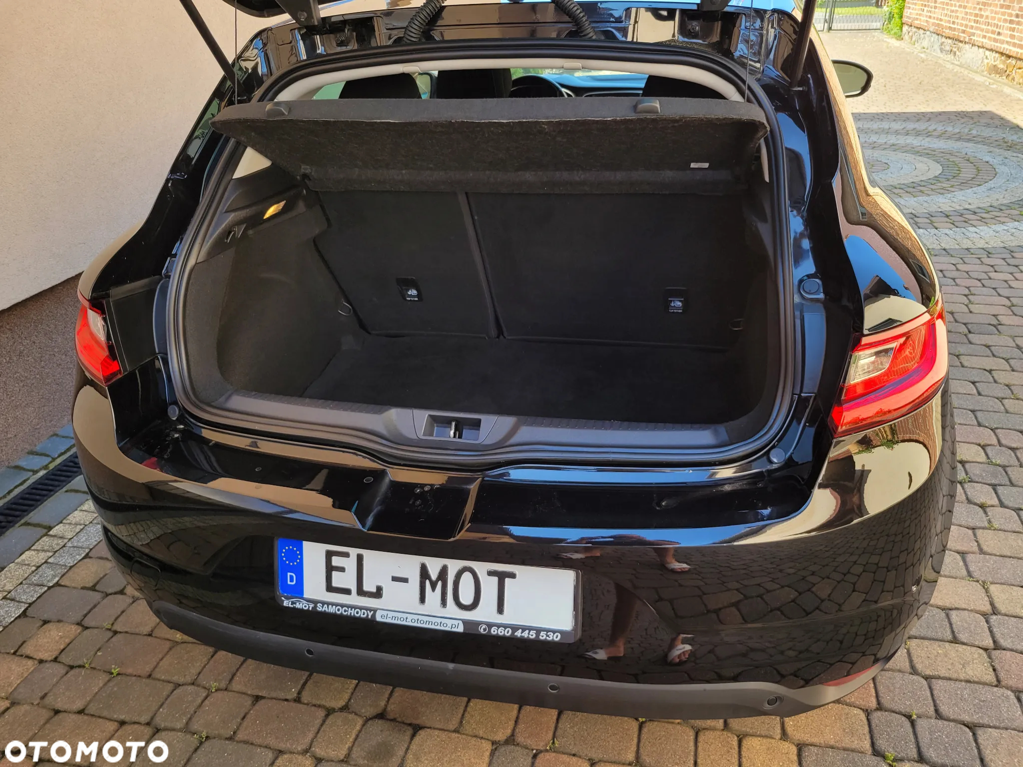 Renault Megane ENERGY TCe 140 EDC LIMITED - 27