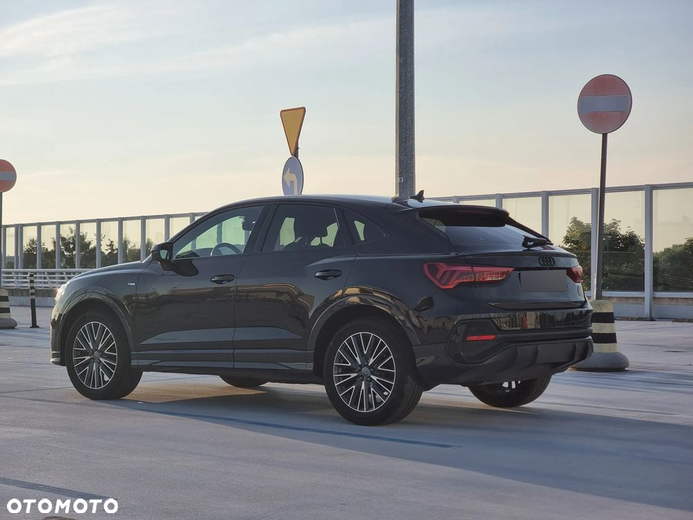 Audi Q3 Sportback - 12