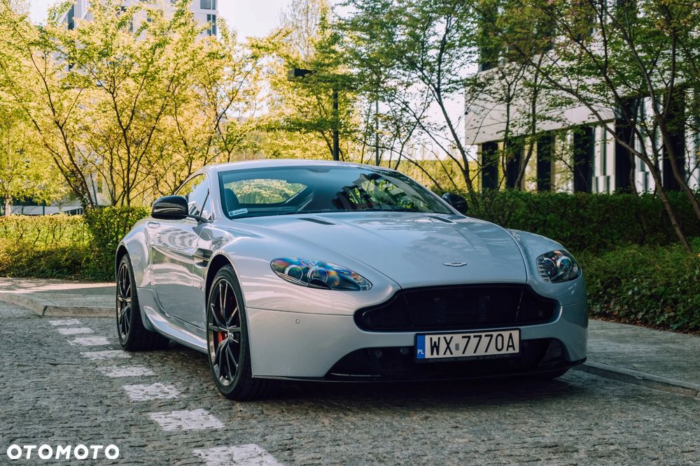 Aston Martin V8 Vantage 4,7 SportShift - 25