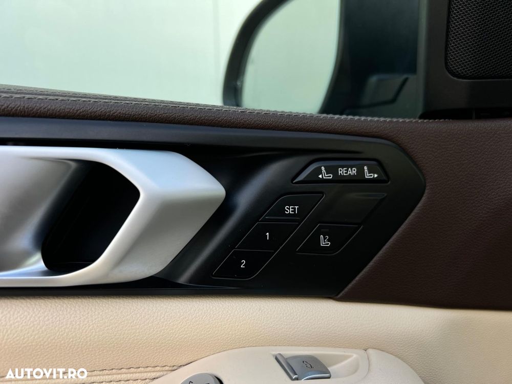 BMW X7 xDrive40i - 16