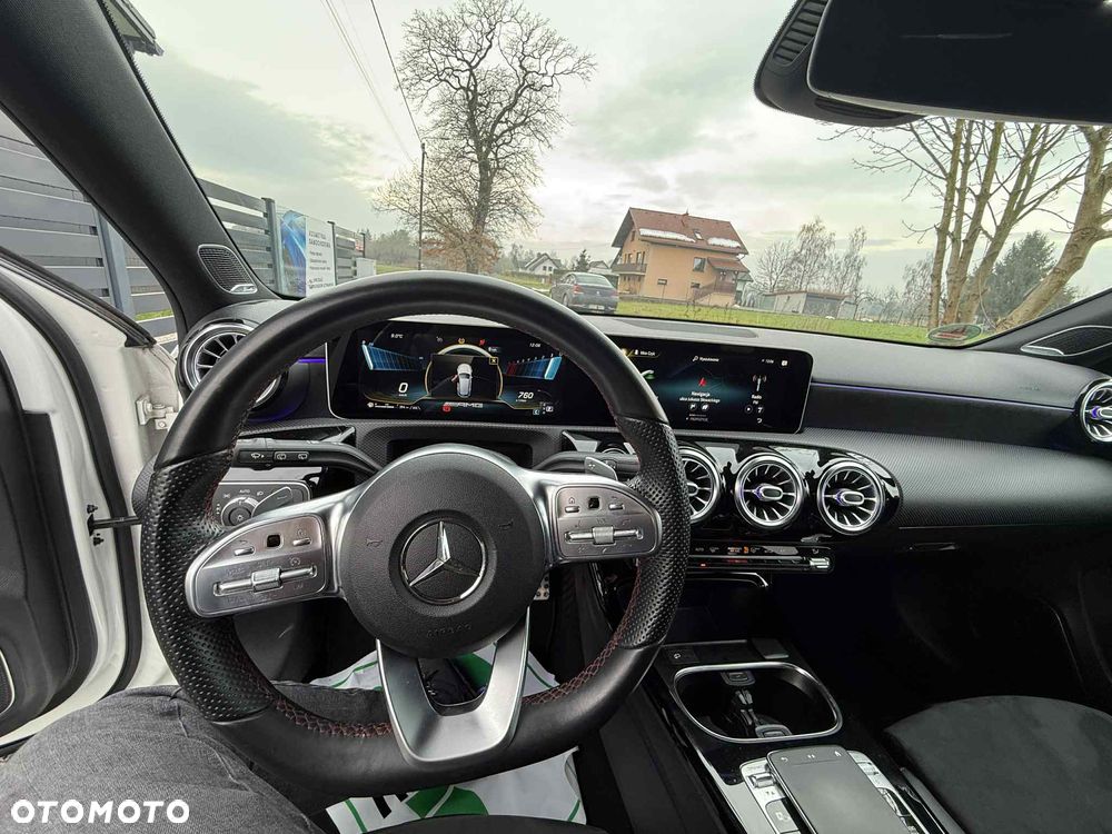 Mercedes-Benz Klasa A 250 7G-DCT AMG Line - 11