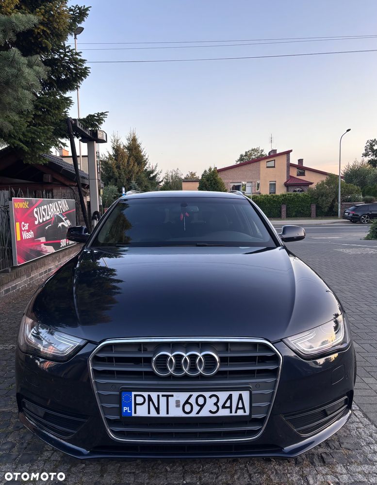 Audi A4 Avant 1.8 TFSI S line Sportpaket - 2