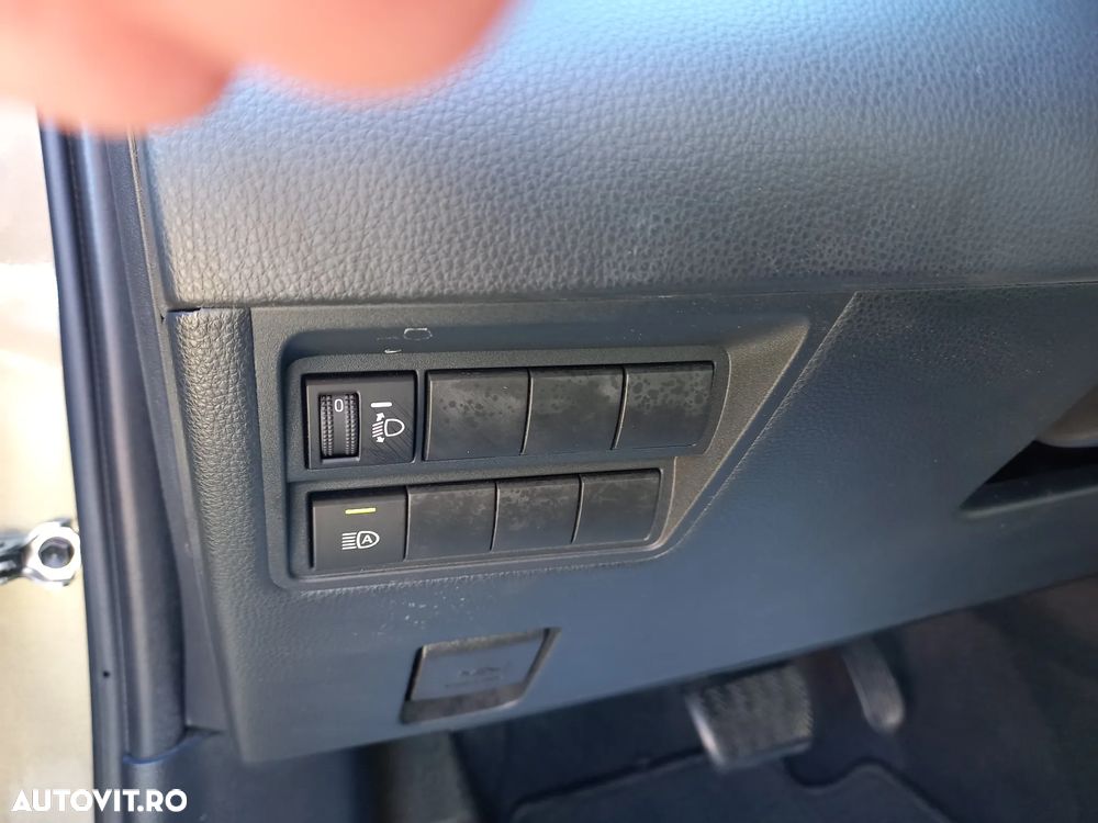 Toyota Yaris 1.5 VVT-i HSD Dynamic - 17