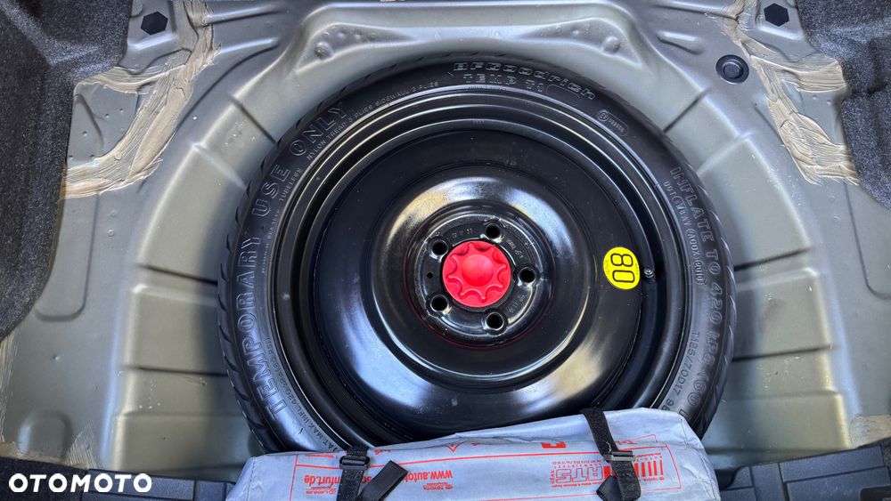 Toyota Auris 1.6 Premium - 35