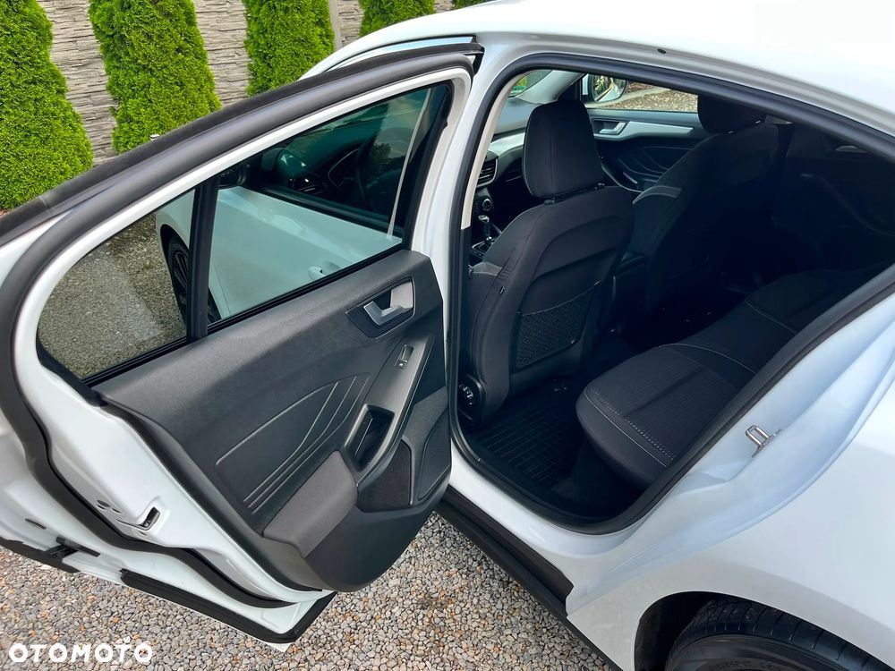 Ford Focus 1.5 EcoBlue Start-Stopp-System COOL&CONNECT - 26