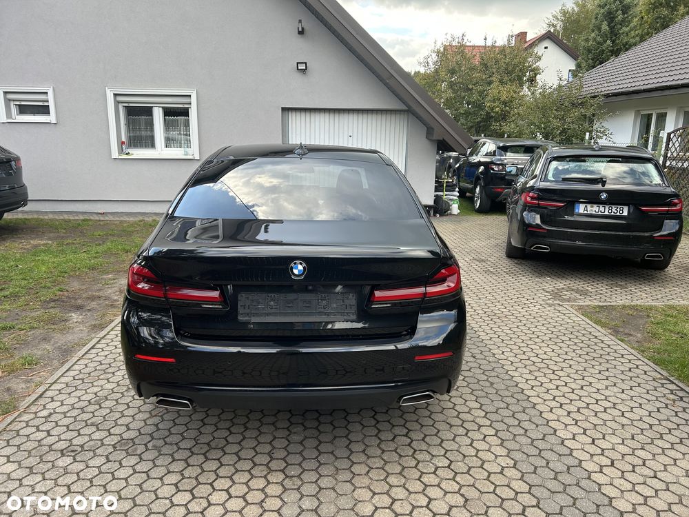 BMW Seria 5 520d Sport Line - 5