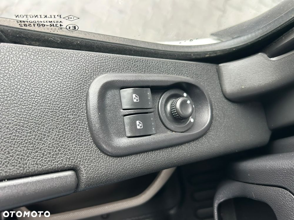 Renault Master 2.3 DCI 170KM Kontener 8 palet + winda 750kg + drzwi boczne **Klima**Sprowadzony**2016R** - 20