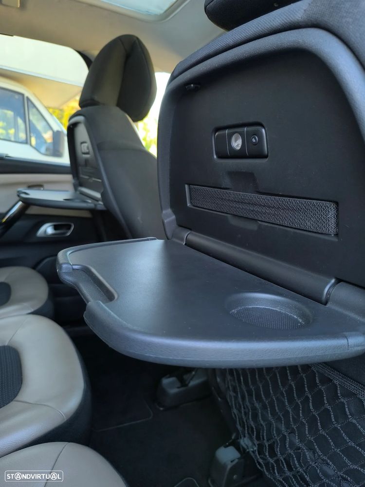 Citroën C4 Picasso 1.6 e-HDi Exclusive - 22