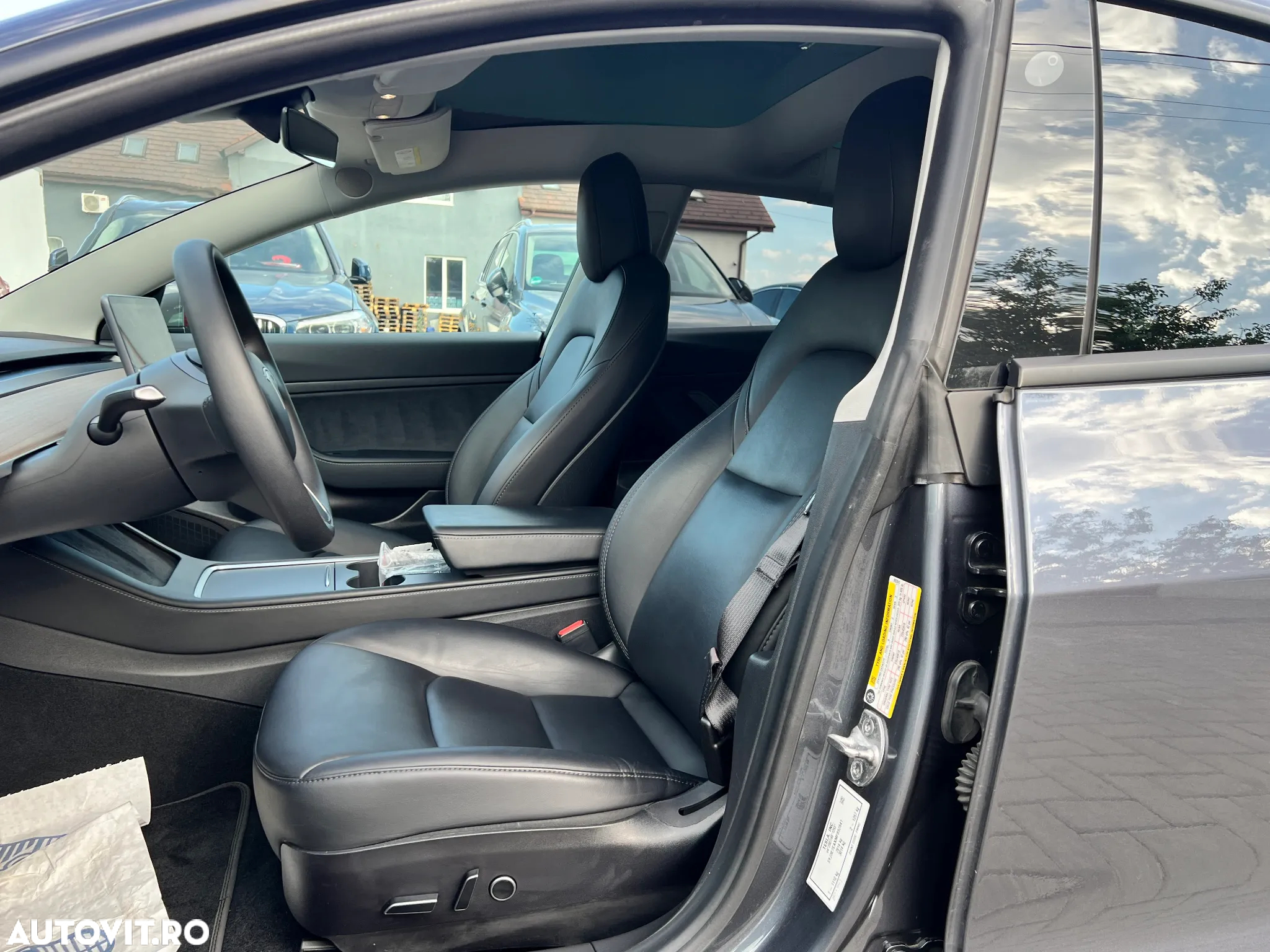 Tesla Model 3 Standard Reichweite Plus Hinterradantrieb - 13