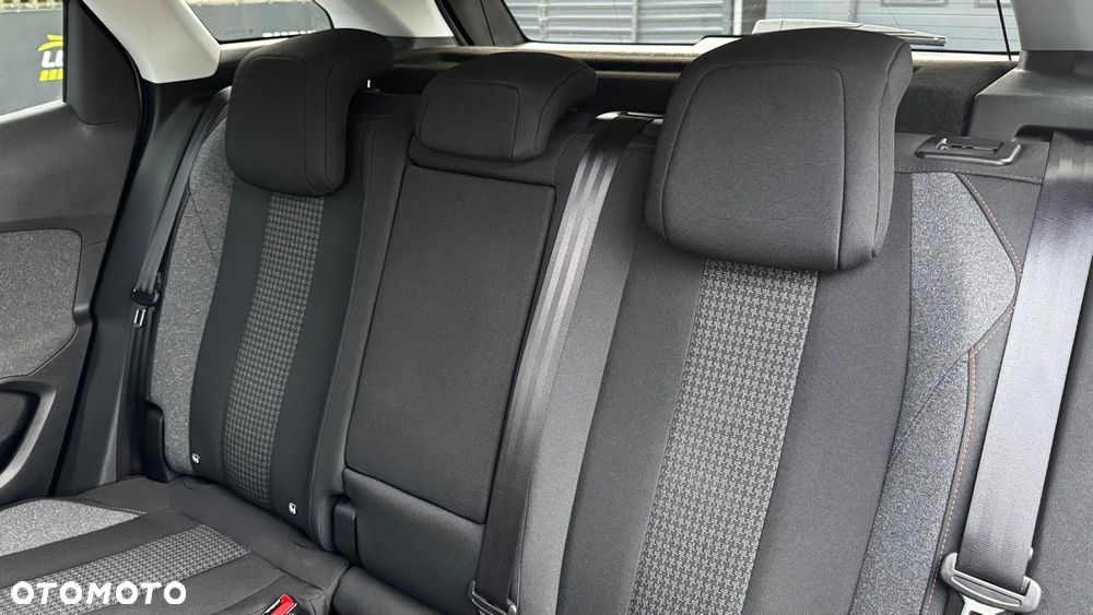 Peugeot 3008 1.2 PureTech Road Trip S&S - 19