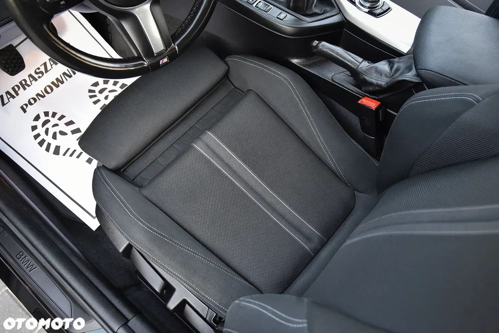 BMW Seria 1 118d Sport Line - 19