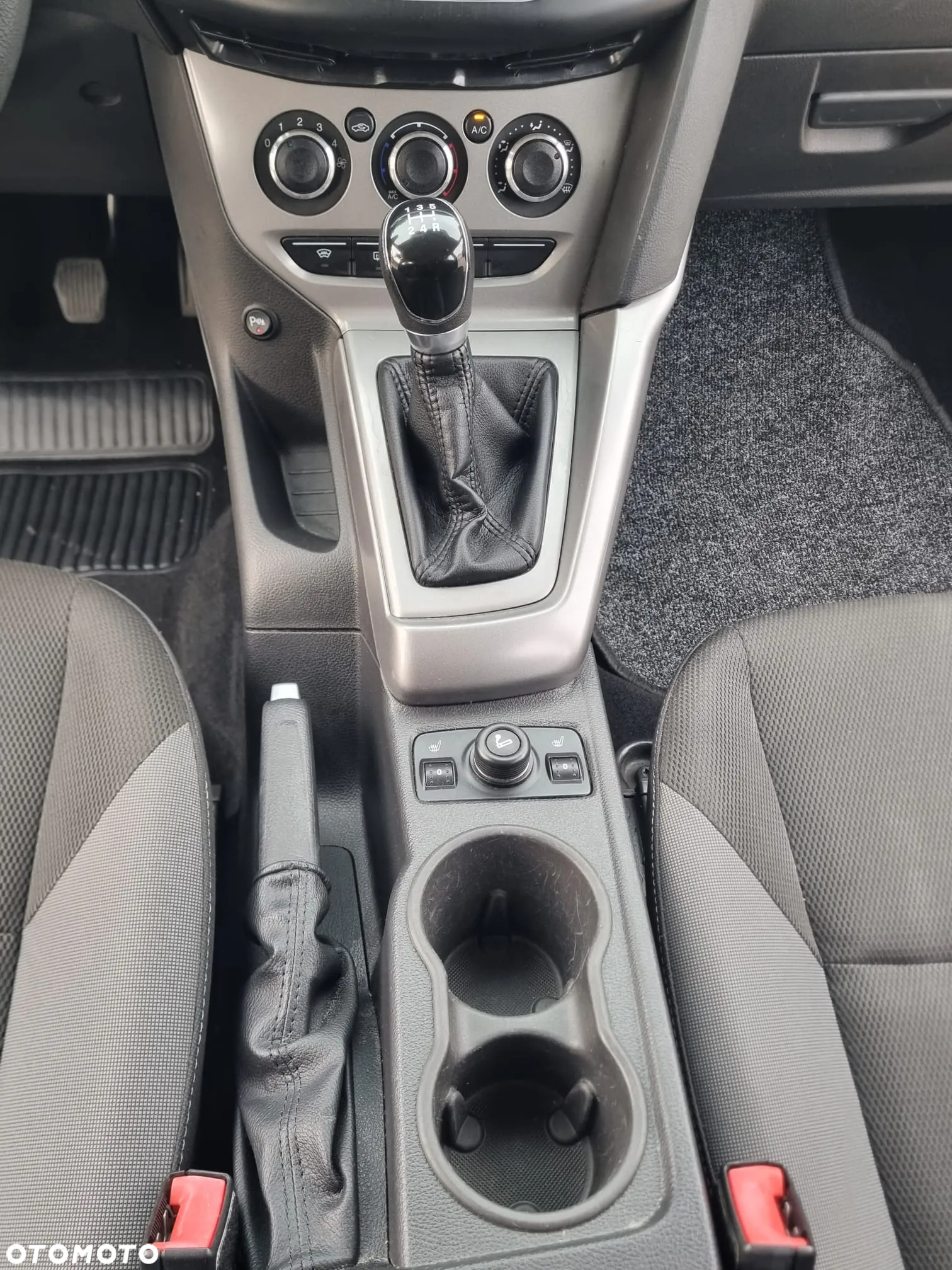 Ford Focus 1.0 EcoBoost Titanium - 4