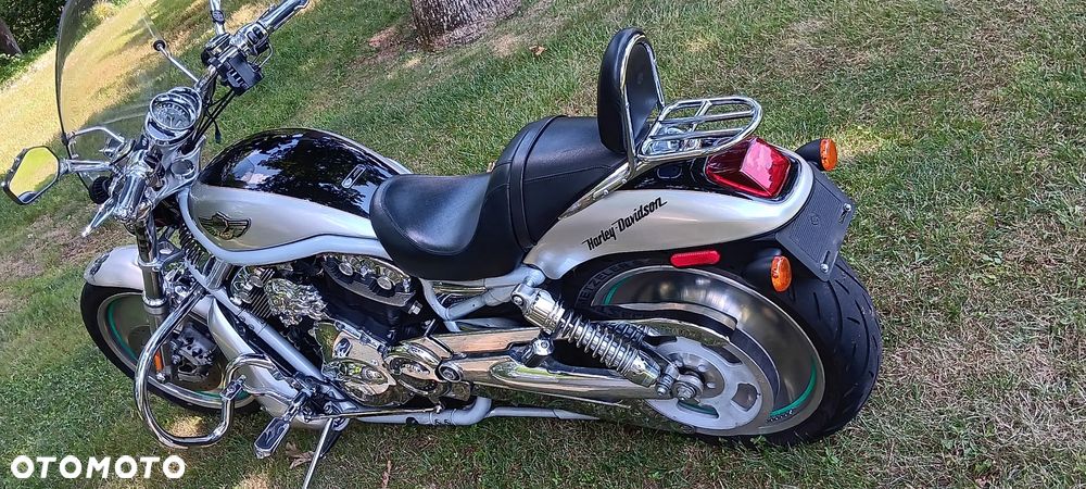 Harley-Davidson V-Rod Street Rod - 4