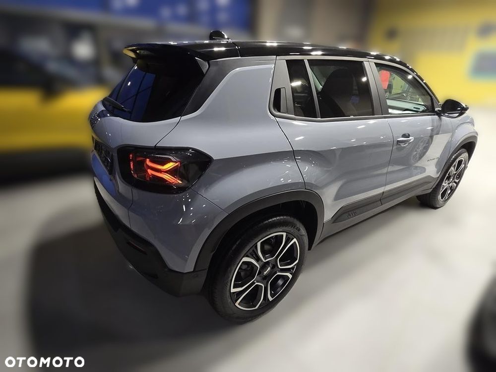 Jeep Avenger 1.2 T3 mHEV Summit FWD eDCT6 - 4