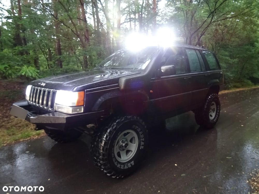 Jeep Grand Cherokee 4.0 Laredo - 39