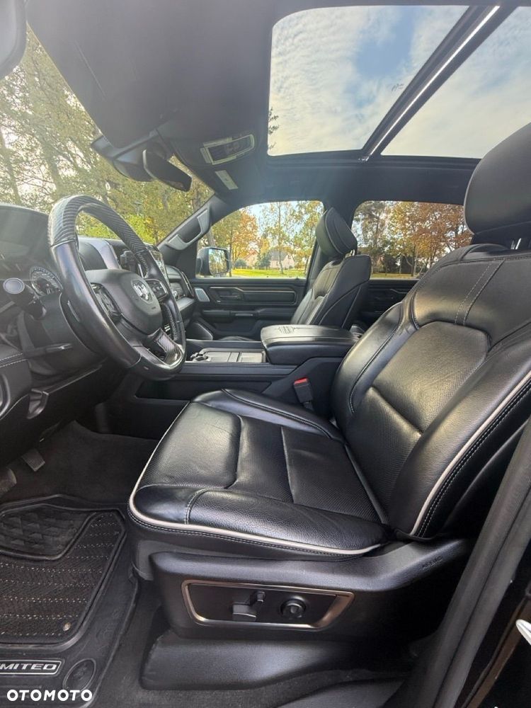 RAM 1500 5.7 Crew Cab Shortbed Limited Black - 12