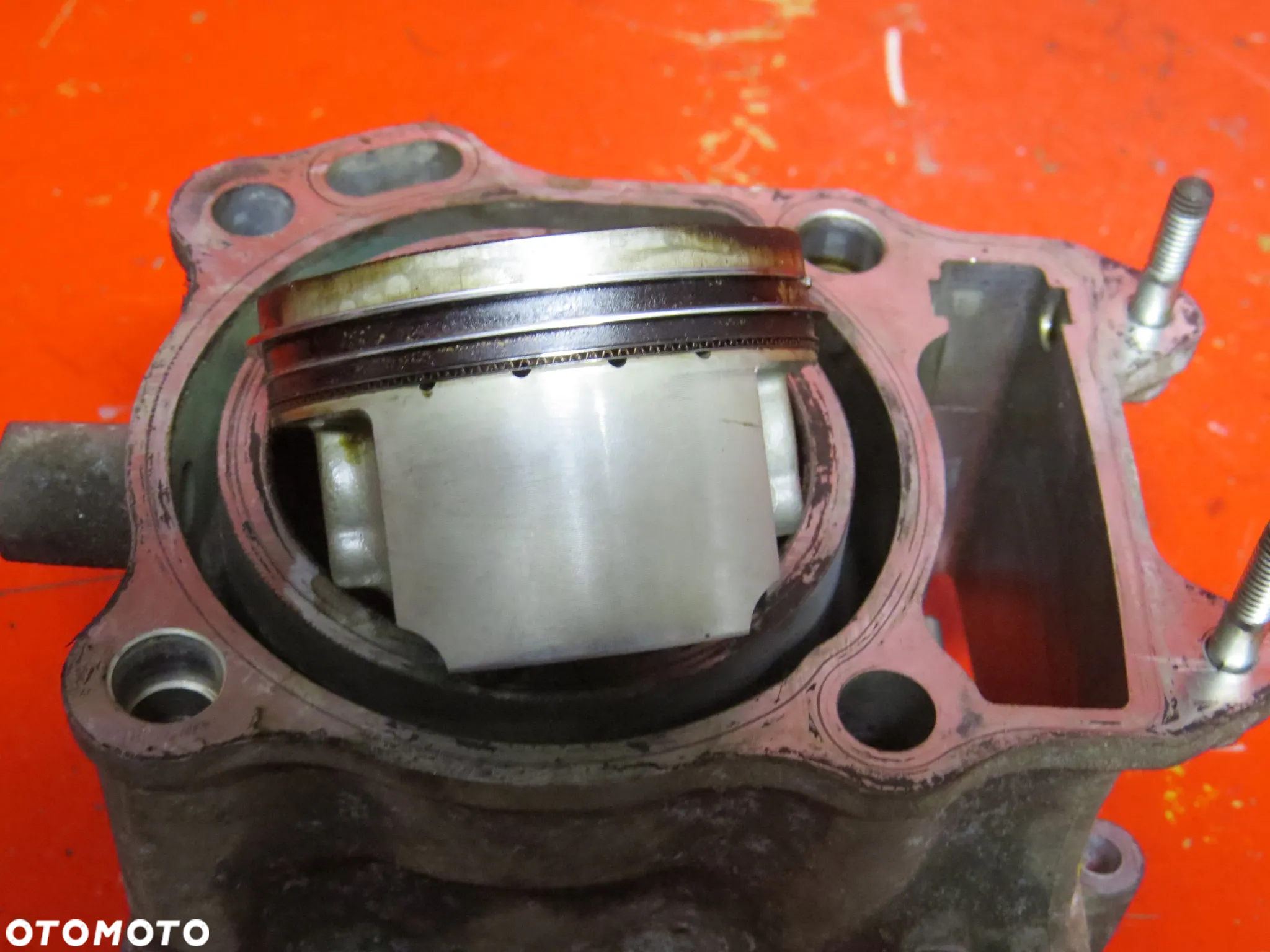 SUZUKI BURGMAN K7 200 125 150 cylinder tłok pierścienie sworzeń - 2