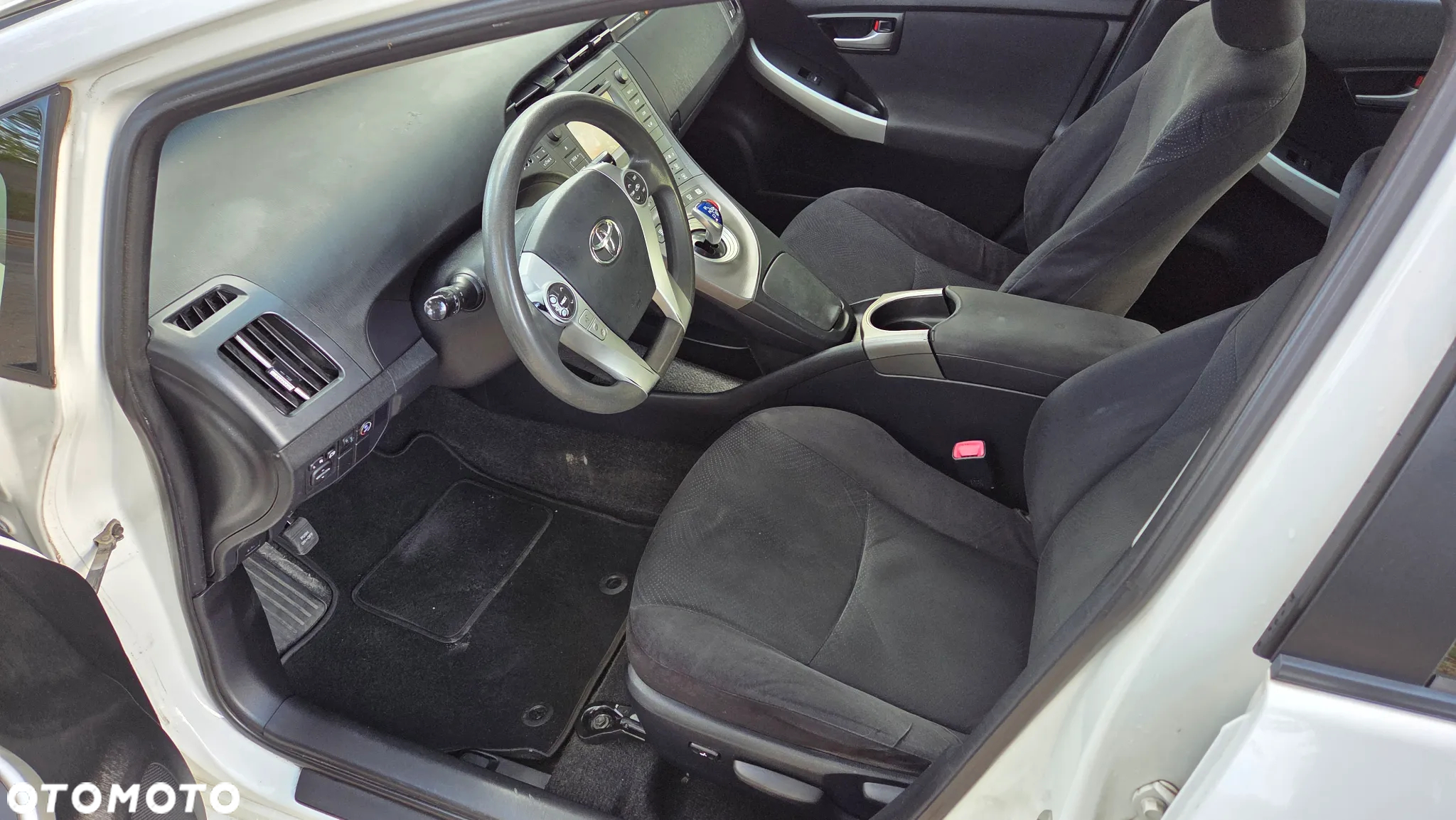 Toyota Prius (Hybrid) Comfort - 7
