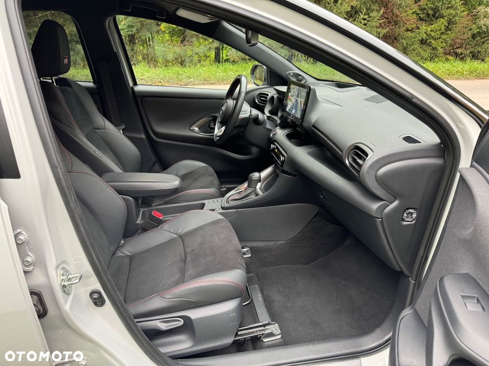 Toyota Yaris - 5