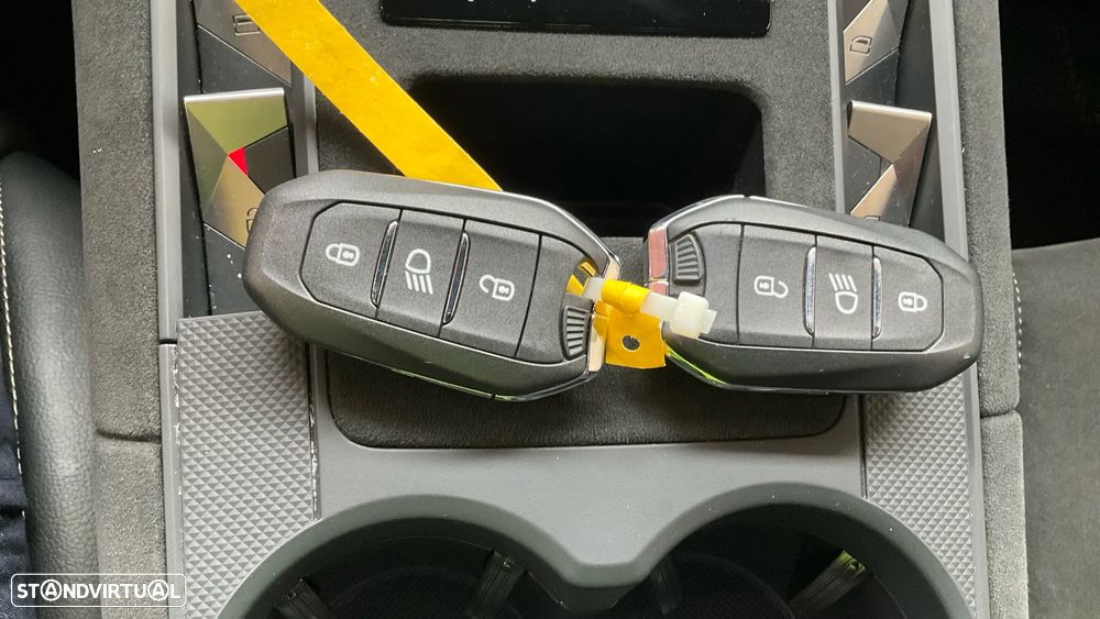 DS DS7 Crossback - 11