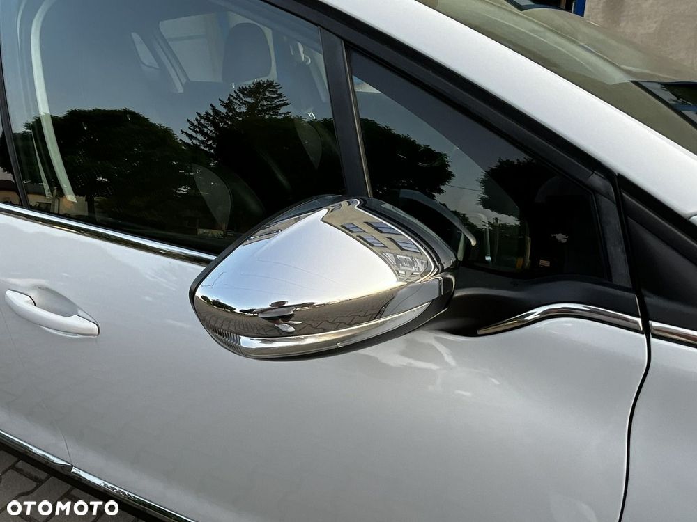 Peugeot 2008 - 13