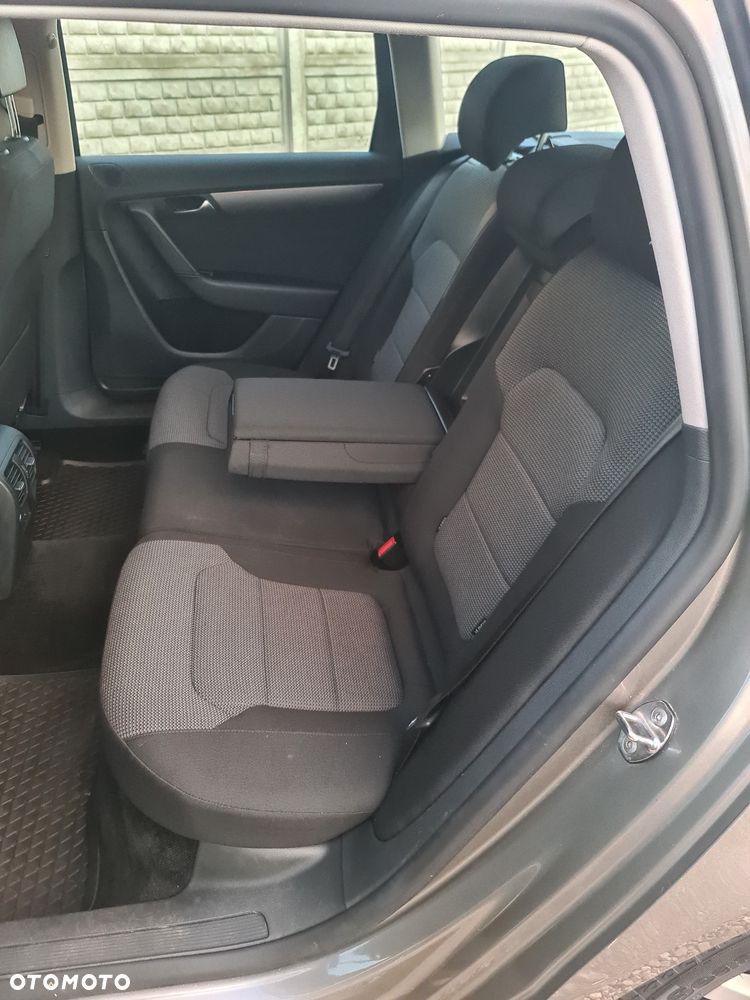 Volkswagen Passat Variant 2.0 TDI DPF Comfortline DSG - 20