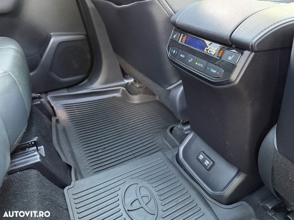 Toyota Highlander 2.5 L Dynamic Force 248CP Executive Metallic - 34