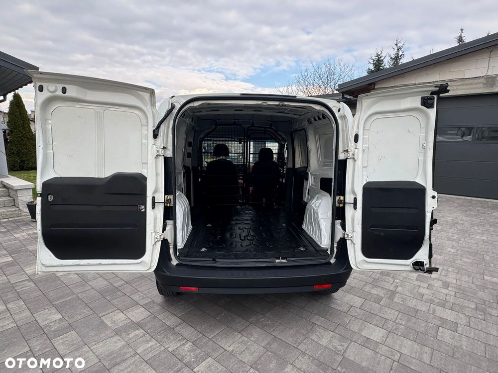 Fiat DOBLO MAXI - 16