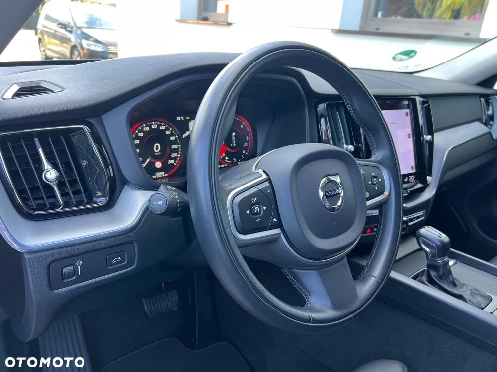 Volvo XC 60 D4 Geartronic Momentum Pro - 26
