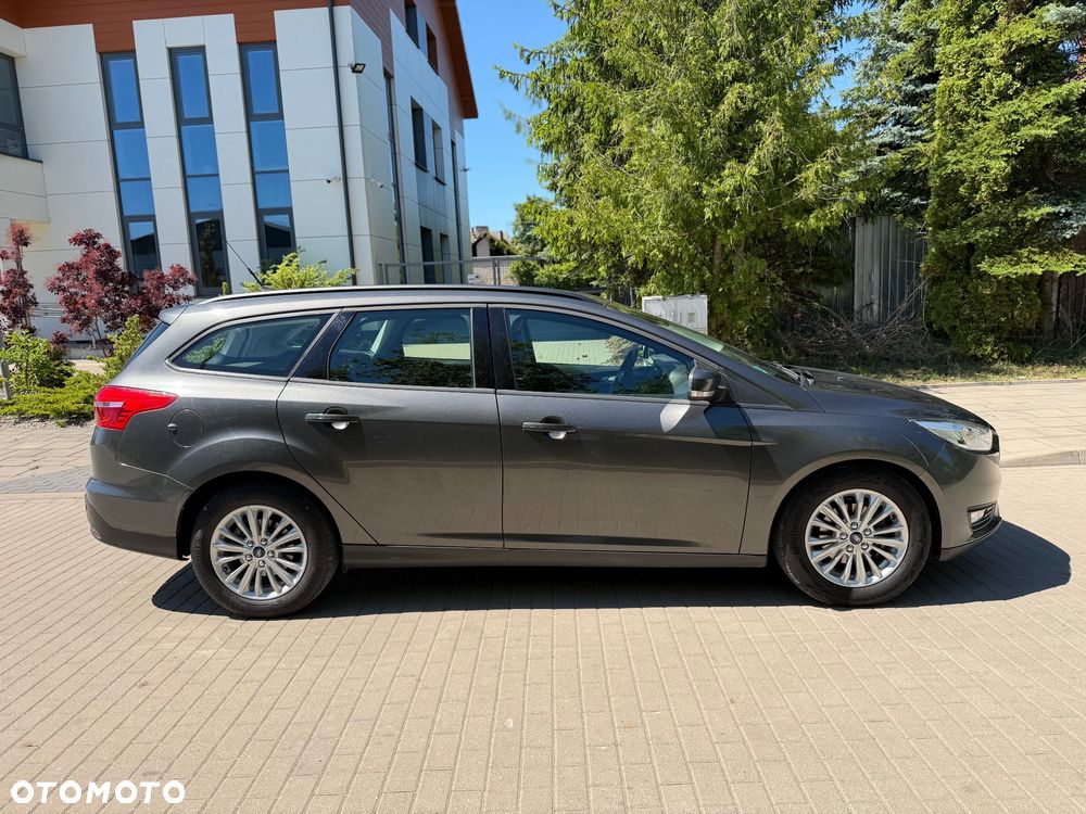 Ford Focus 1.0 EcoBoost Edition - 4