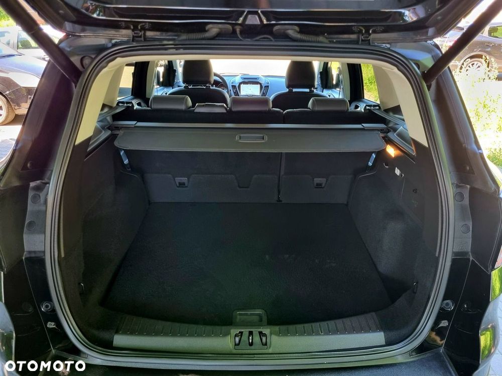 Ford Kuga 1.5 EcoBoost 2x4 Titanium - 13