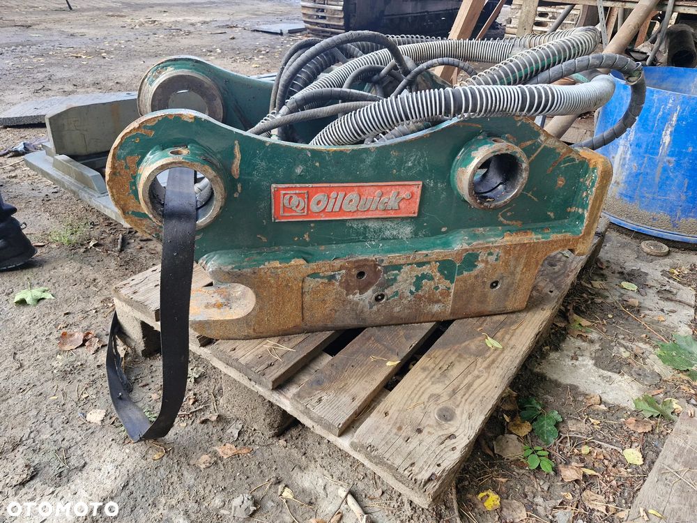 Szybkozłącze / złącze /hydrauliczne (OILQUICK) - 6