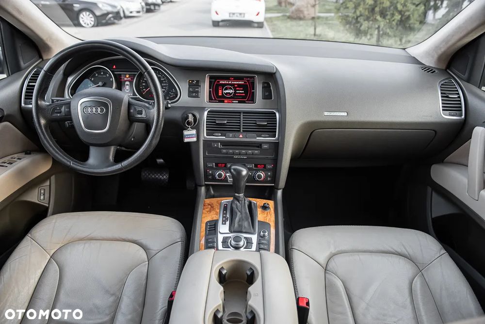 Audi Q7 - 6