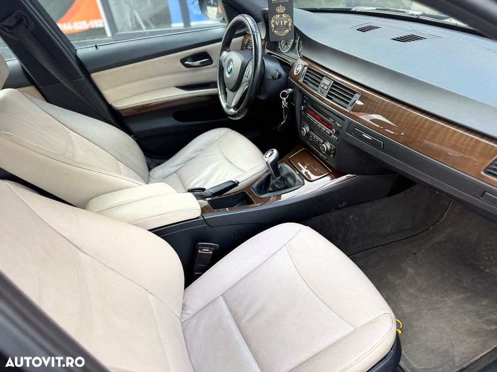 BMW Seria 3 318d DPF Touring Edition Exclusive - 6