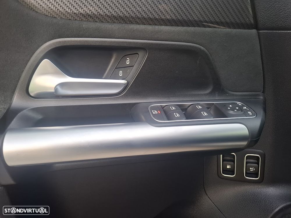 Mercedes-Benz GLA 250 e 8G-DCT AMG Line - 36