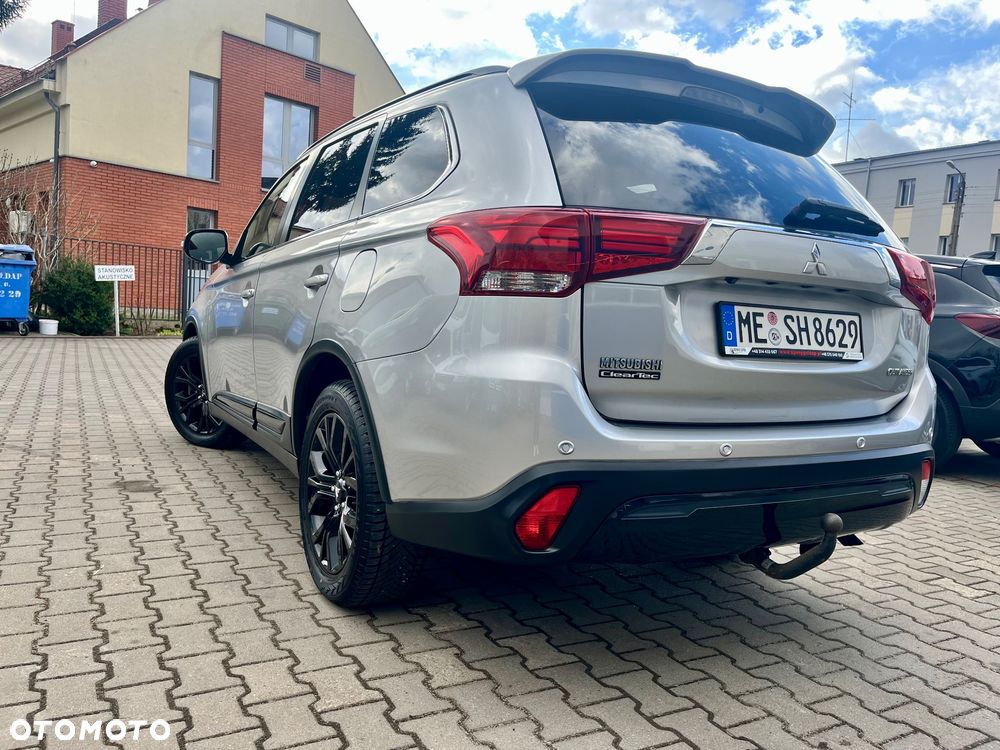 Mitsubishi Outlander - 10