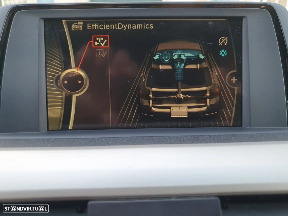 BMW 320 d EfficientDynamics Line Sport - 25