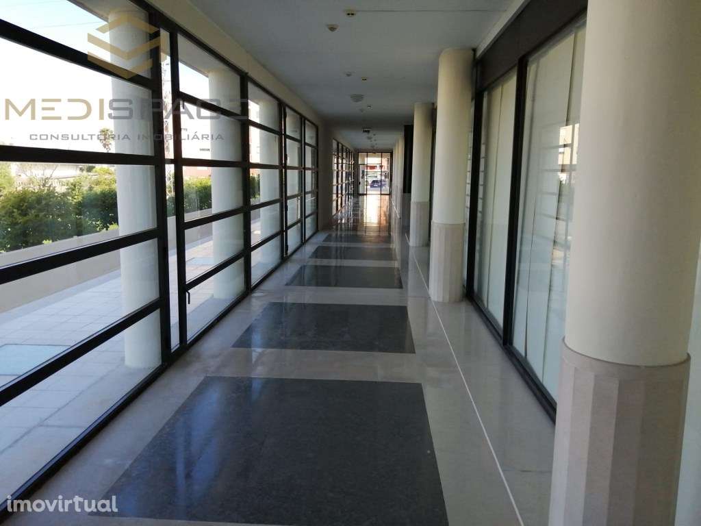 Escritório com 2 frentes Perto de Ikea Matosinhos - Grande imagem: 5/12